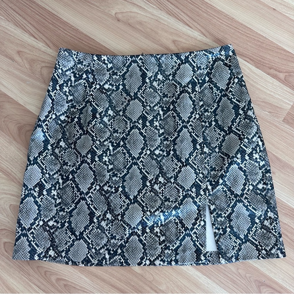ZARA faux snakeskin mini skirt - size S